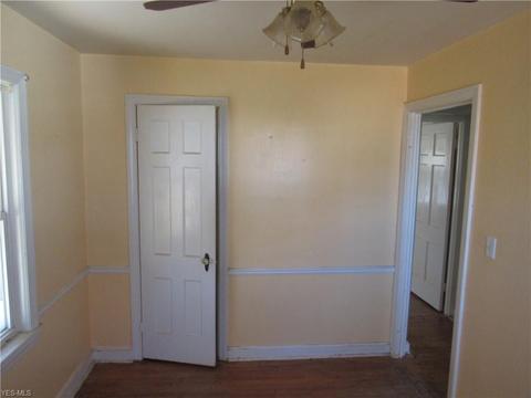 634 Cambridge Ave, Elyria, OH 44035 photo 13