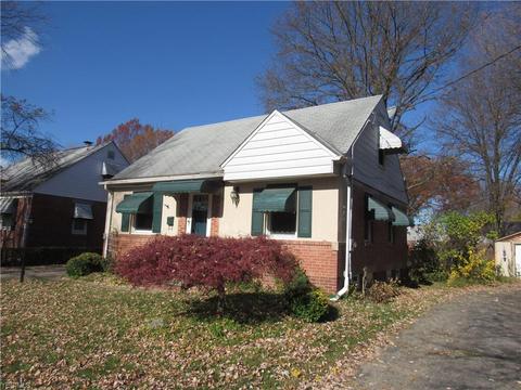 634 Cambridge Ave, Elyria, OH 44035 photo 2