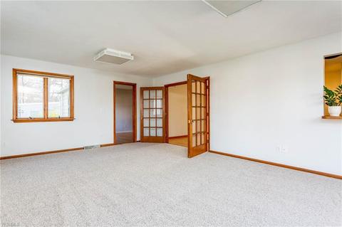 226 Yale Ave, Elyria, OH 44035 photo 17