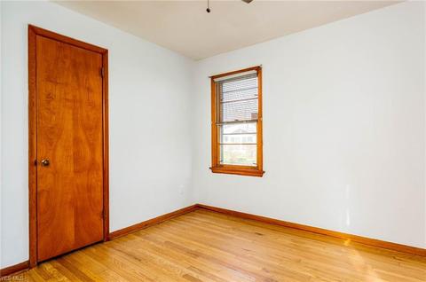 226 Yale Ave, Elyria, OH 44035 photo 19