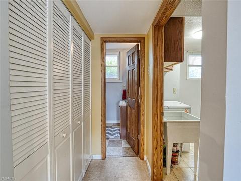 225 Crestview Dr, Elyria, OH 44035 photo 29
