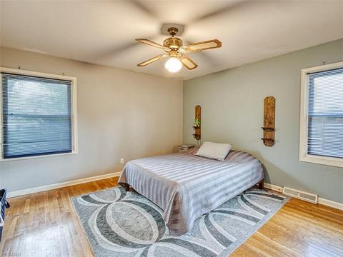 225 Crestview Dr, Elyria, OH 44035 photo 22