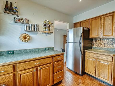 225 Crestview Dr, Elyria, OH 44035 photo 17