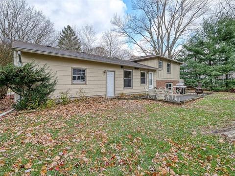 225 Crestview Dr, Elyria, OH 44035 photo 7