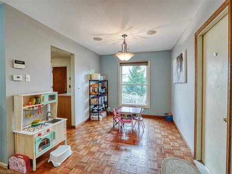 225 Crestview Dr, Elyria, OH 44035 photo 12