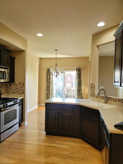 458 Turner Dr, Copley, OH 44321 photo 9