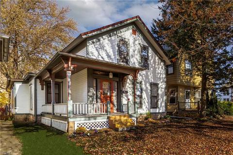 329 4th St, Elyria, OH 44035 photo 1
