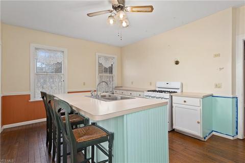 329 4th St, Elyria, OH 44035 photo 9