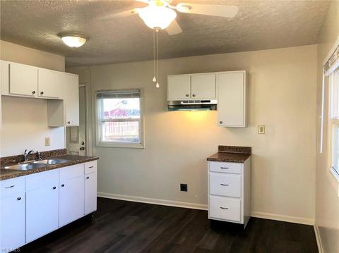 2472 E 41st St, Lorain, OH 44055 photo 13