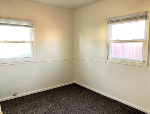 2472 E 41st St, Lorain, OH 44055 photo 17