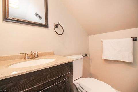 262 E 323rd St, Willowick, OH 44095 photo 10