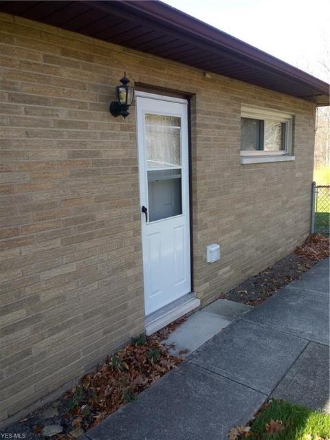 6240 Sandy Hook Dr, Parma, OH 44134 photo 4