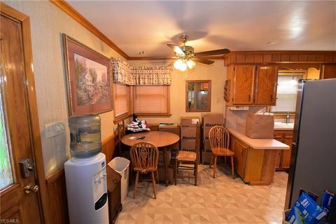 356 Como St, Struthers, OH 44471 photo 6