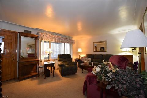356 Como St, Struthers, OH 44471 photo 11