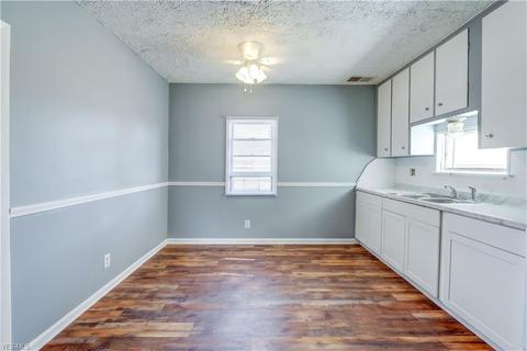 103 Euclid Ave, Minerva, OH 44657 photo 9