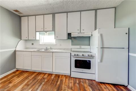 103 Euclid Ave, Minerva, OH 44657 photo 8