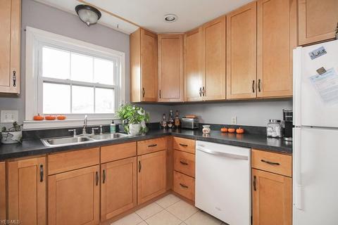 6614 Gerald Ave, Parma, OH 44129 photo 5