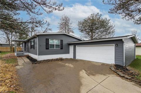 118 Walleye Ct, Lagrange, OH 44050 photo 1
