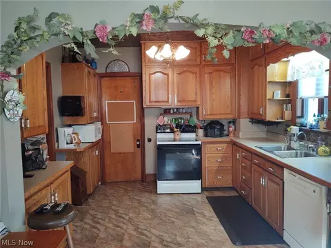 72 Rosa St, Kipton, OH 44049 photo 8