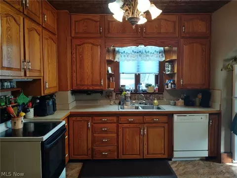 72 Rosa St, Kipton, OH 44049 photo 9