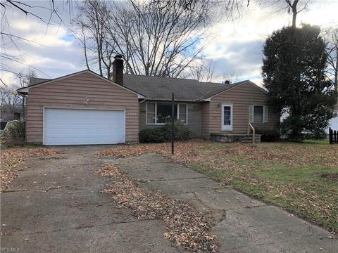 3911 Arden Blvd, Youngstown, OH 44511 photo 1