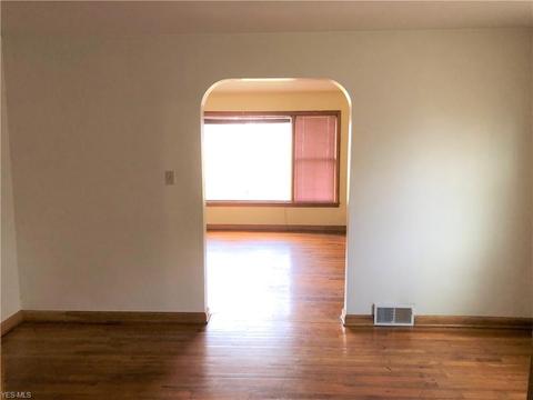 3911 Arden Blvd, Youngstown, OH 44511 photo 6