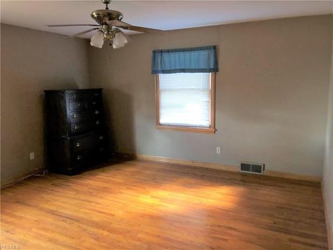 3911 Arden Blvd, Youngstown, OH 44511 photo 11