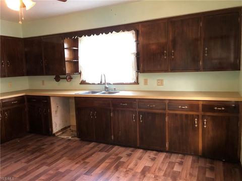 3911 Arden Blvd, Youngstown, OH 44511 photo 8