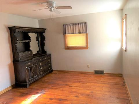 3911 Arden Blvd, Youngstown, OH 44511 photo 15