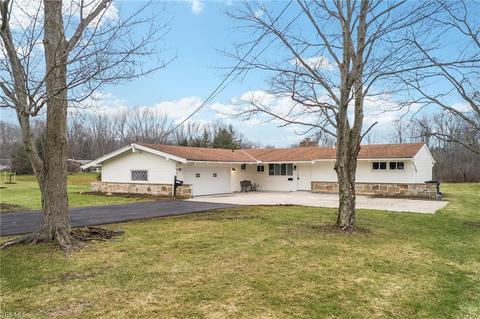 35855 Timberlane Dr, Solon, OH 44139 photo 2