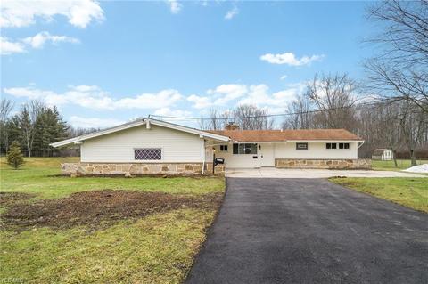 35855 Timberlane Dr, Solon, OH 44139 photo 1