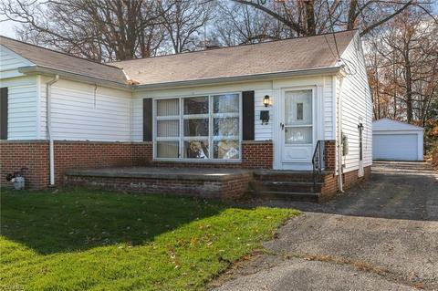 864 Lloyd Rd, Wickliffe, OH 44092 photo 11