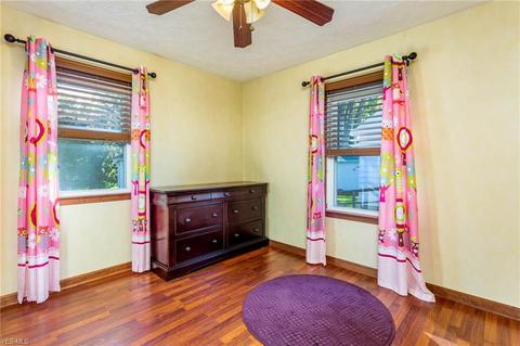 1053 Bell Ct, Elyria, OH 44035 photo 15
