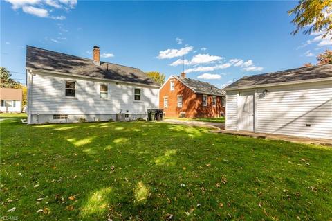 1053 Bell Ct, Elyria, OH 44035 photo 29