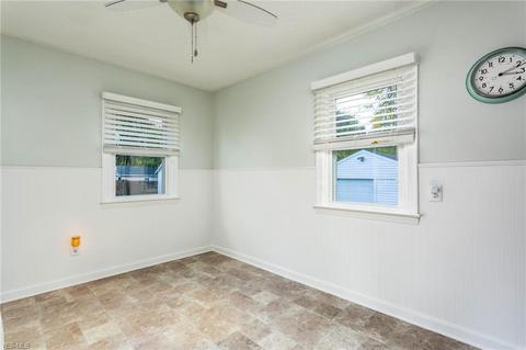 1053 Bell Ct, Elyria, OH 44035 photo 7