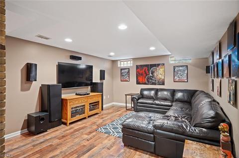 545 Pebble Beach Dr, Akron, OH 44333 photo 30
