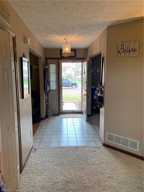 8315 Crabapple Ave NE, Canton, OH 44721 photo 4