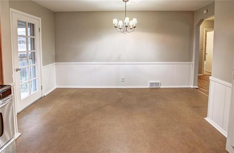 3416 Maplecrest Ave, Parma, OH 44134 photo 6