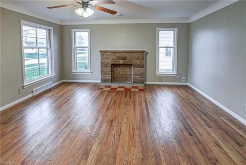 3416 Maplecrest Ave, Parma, OH 44134 photo 9