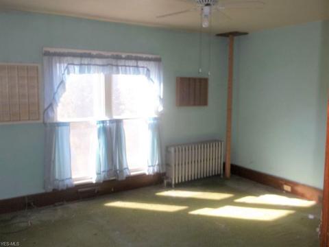 423 Mccrea Ave, Dennison, OH 44621 photo 11