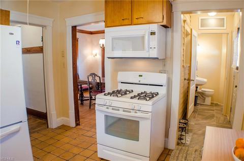 1210 Berwin St, Akron, OH 44310 photo 13