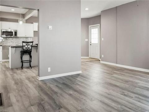 112 Texas Ave, Sebring, OH 44672 photo 6