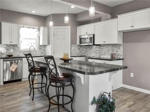 112 Texas Ave, Sebring, OH 44672 photo 2