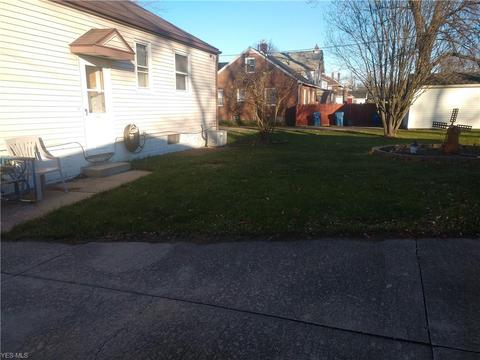 1864 E 34th St, Lorain, OH 44055 photo 3
