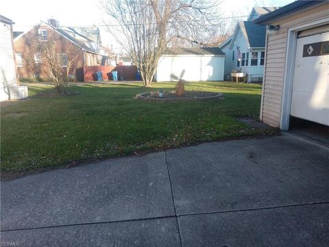 1864 E 34th St, Lorain, OH 44055 photo 4