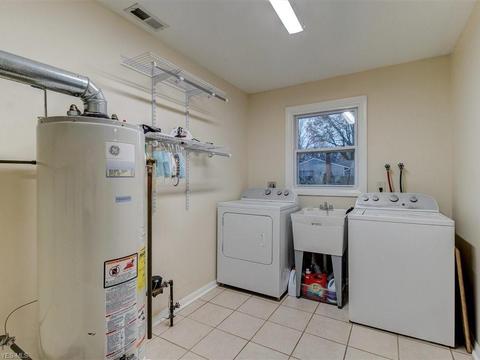443 University Ave, Elyria, OH 44035 photo 7