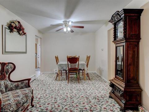 443 University Ave, Elyria, OH 44035 photo 12