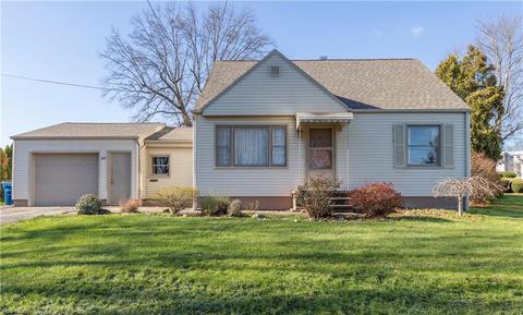 605 Audrey Ln, Struthers, OH 44471 photo 1