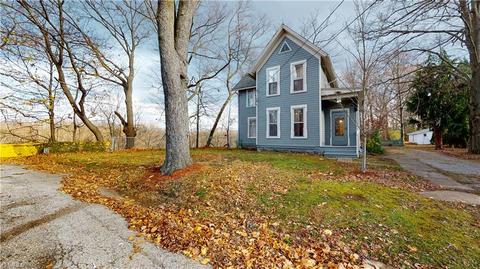 352 W 35th St, Ashtabula, OH 44004 photo 1