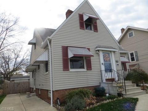 4207 Maplecrest Ave, Parma, OH 44134 photo 2
